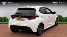 Toyota Yaris 1.5 Hybrid Dynamic 5dr CVT Hybrid Hatchback